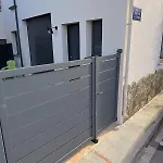 De Standing A La Avec Exterieur *